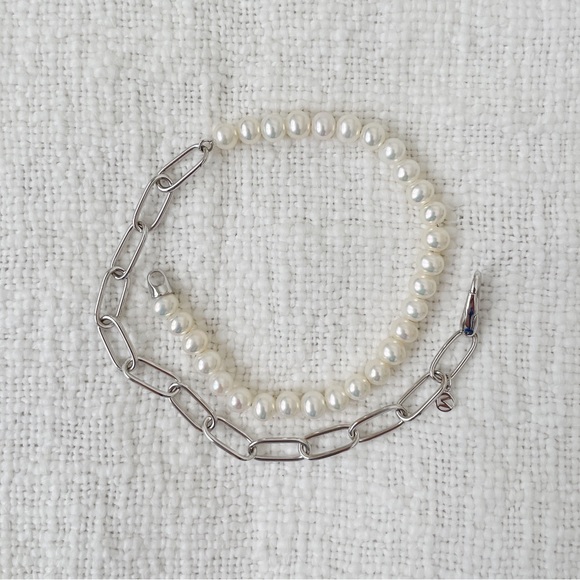 Mejuri Dual Pearl Wrap Bracelet - Picture 2 of 7